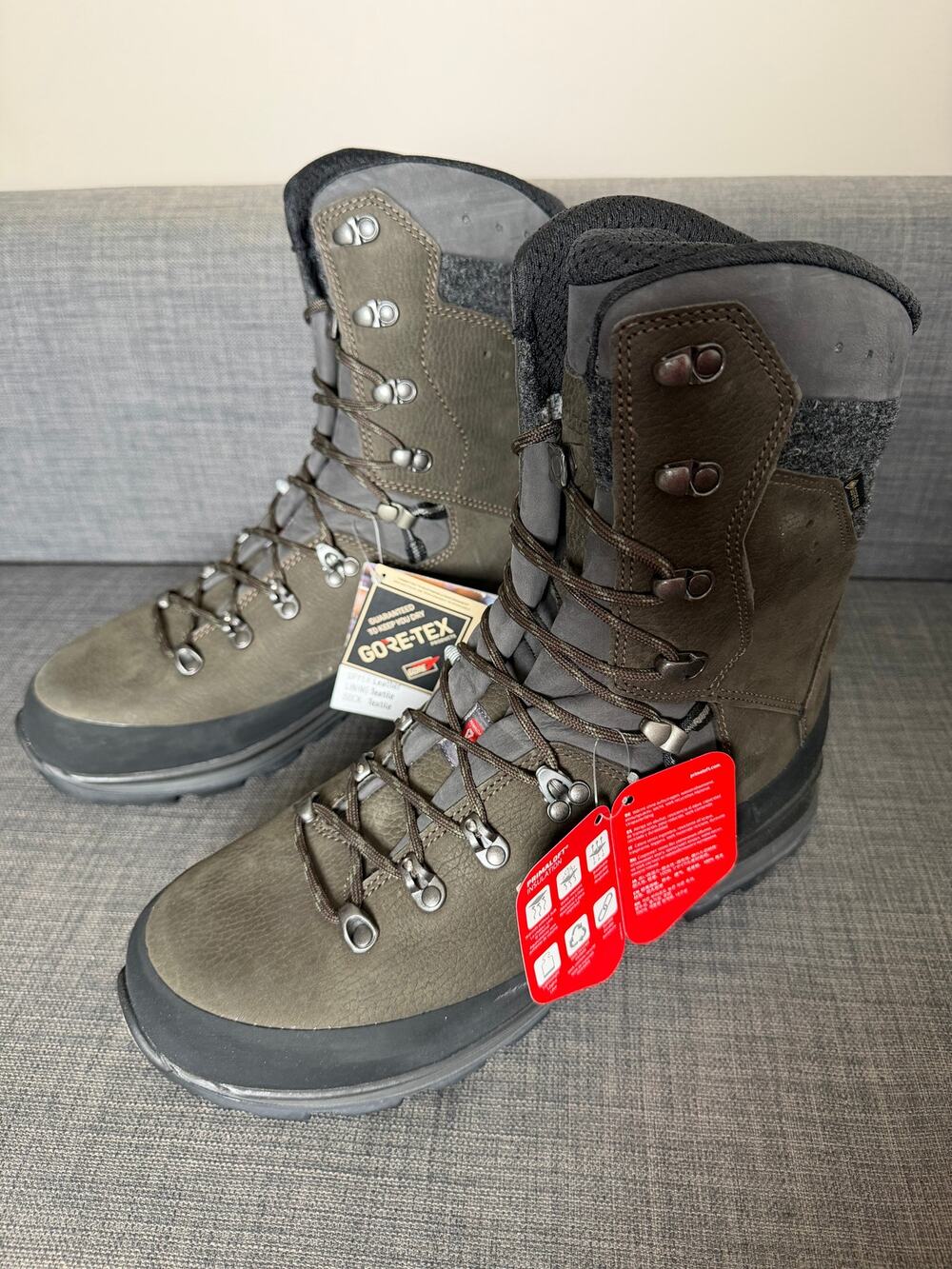 New LOWA Tibet EVO GTX HI Boots Mens Size 11.5 Gore-Tex Waterproof Vibram Hiking